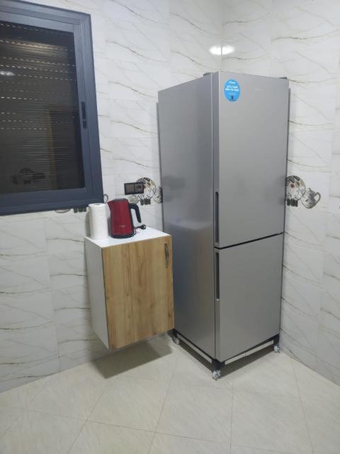 Appartement à alliance mehdia 2 juste pour couple marié on n'accepte pas les voyageurs célibataires ou les groupes d amis Kenitra Esterno foto