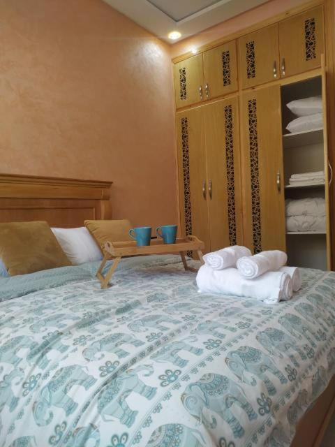 Appartement à alliance mehdia 2 juste pour couple marié on n'accepte pas les voyageurs célibataires ou les groupes d amis Kenitra Esterno foto